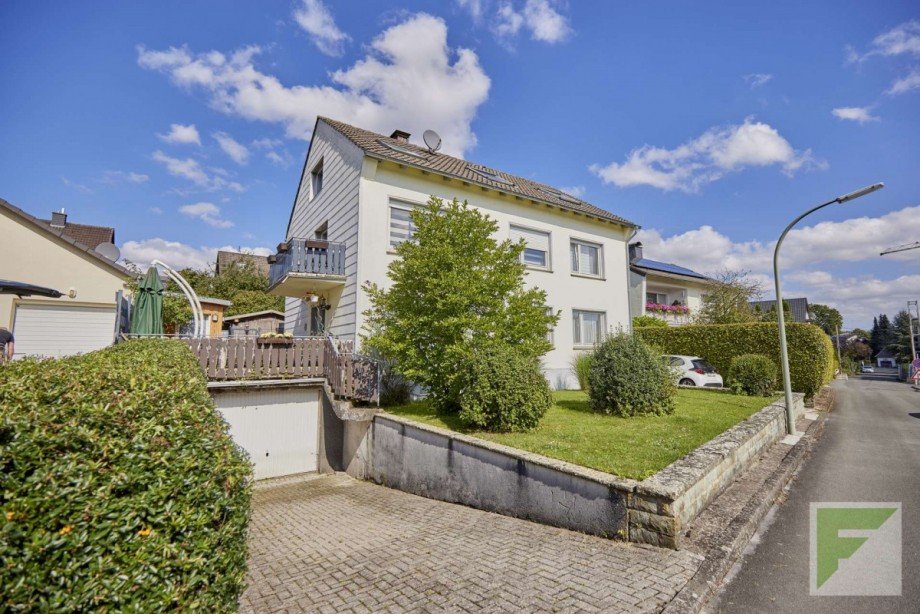 Au�enaufnahme Mehrfamilienhaus M�hnesee