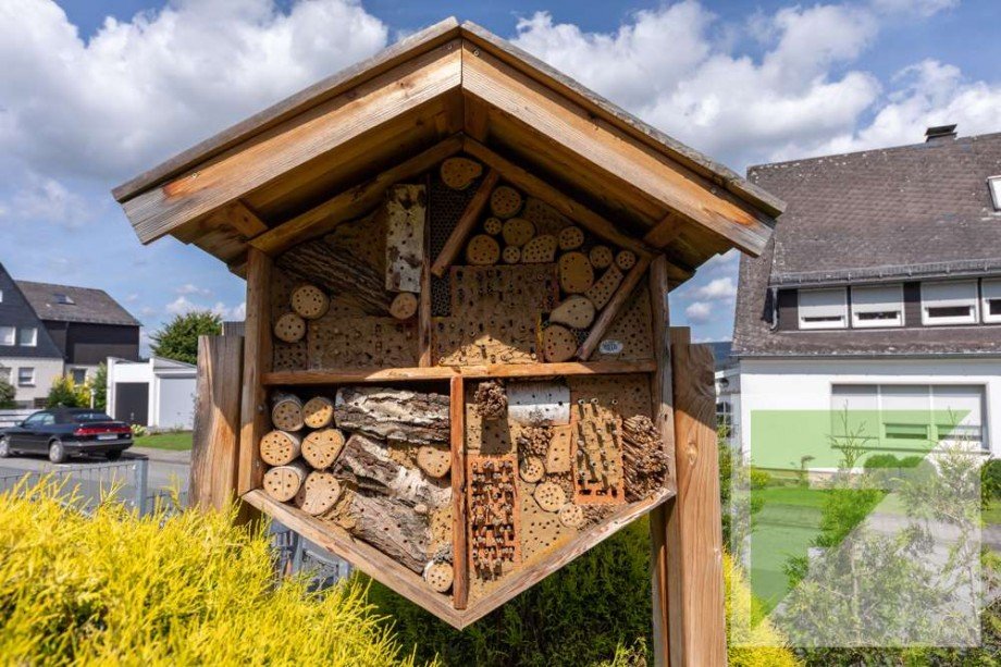Insektenhotel Einfamilienhaus Meschede