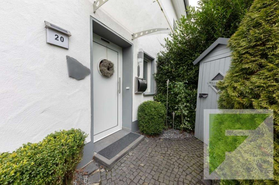 Haust�r Doppelhaush�lfte Sundern