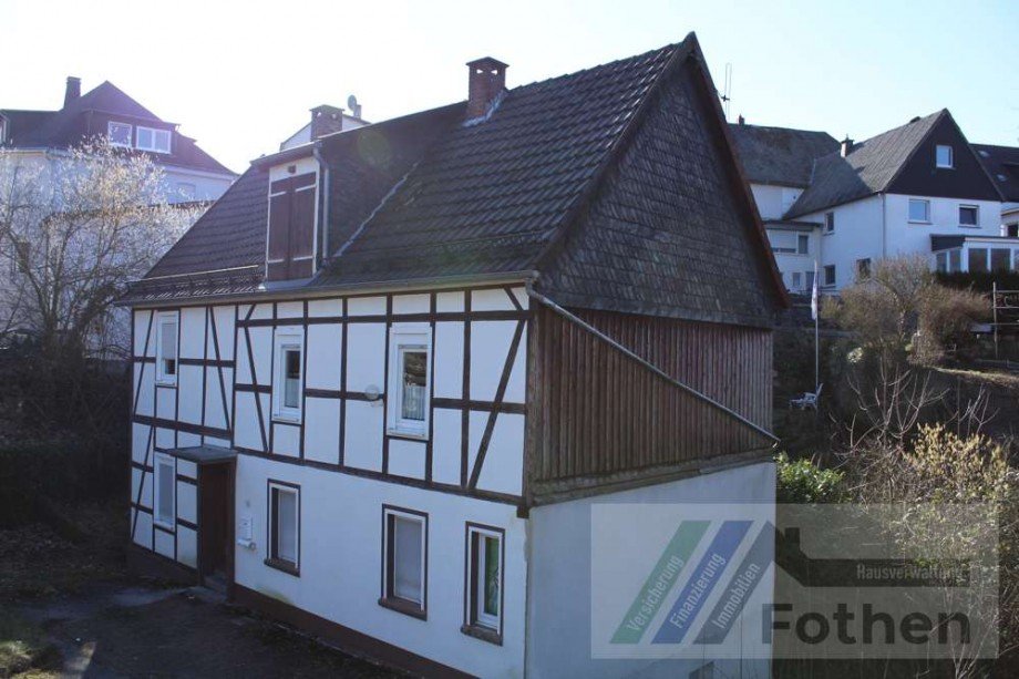 Vorne/Seite Einfamilienhaus Meschede-Freienohl