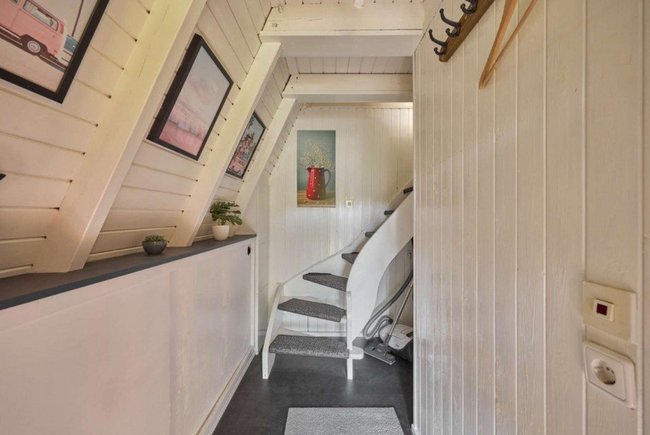 Flur mit Treppe Ferienhaus Meschede