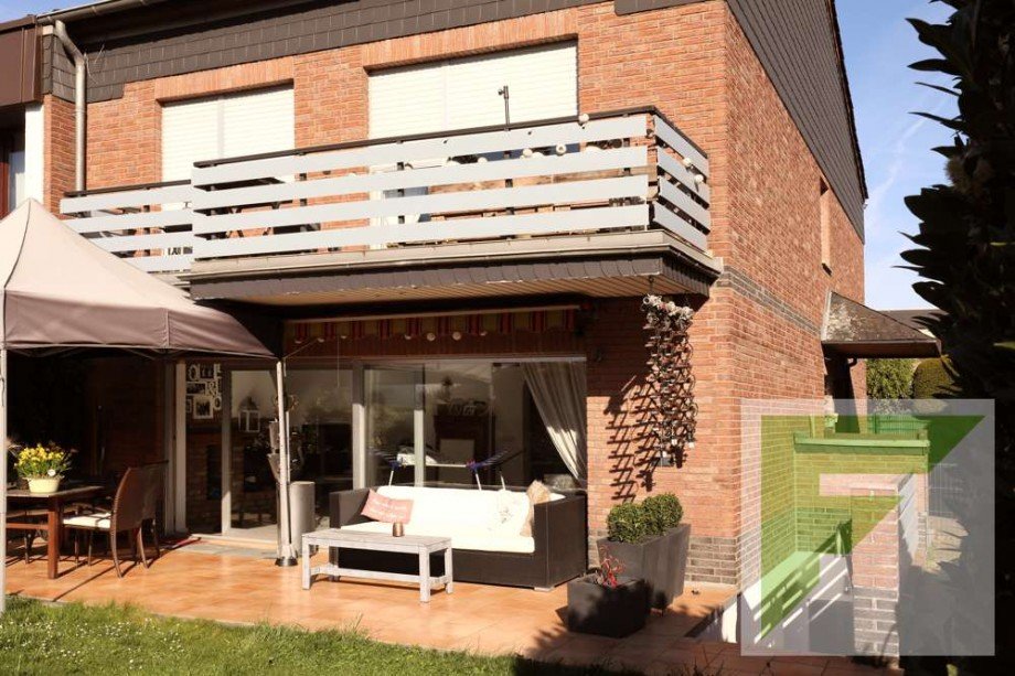 Au�enaufnahme Doppelhaush�lfte Pulheim