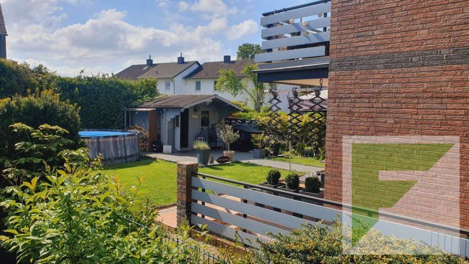 Au�enaufnahme Doppelhaush�lfte Pulheim