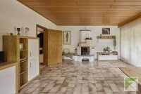 Bild (42c56e34034b9fcfb2d395566f006e90): Einfamilienhaus mit Einliegerwohnung auf gro�em Grundst�ck mit N�he zur Natur