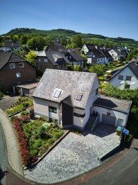 Bild (4897a842eab817c3b24ca39de442af11): Modernisiertes Einfamilienhaus mit Einliegerwohnung, Kamin und gro�em Garten in ruhiger Lage