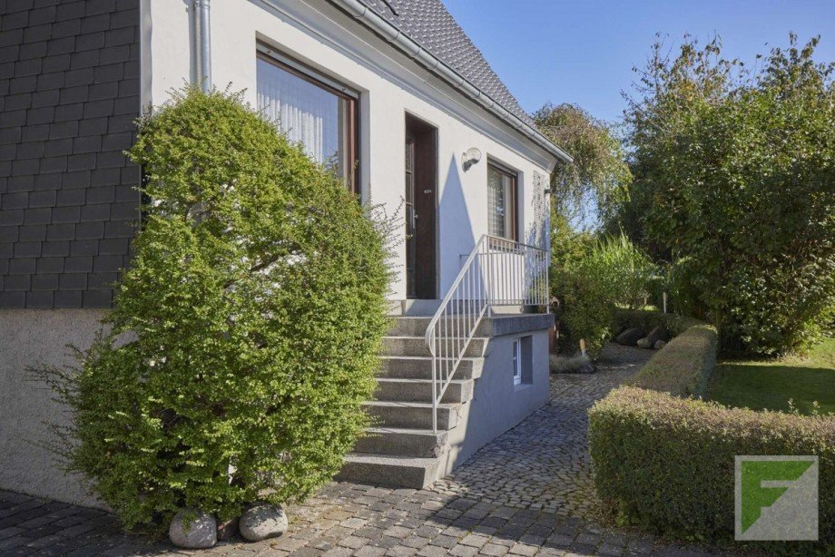 Au�enaufnahme Mehrfamilienhaus Meschede