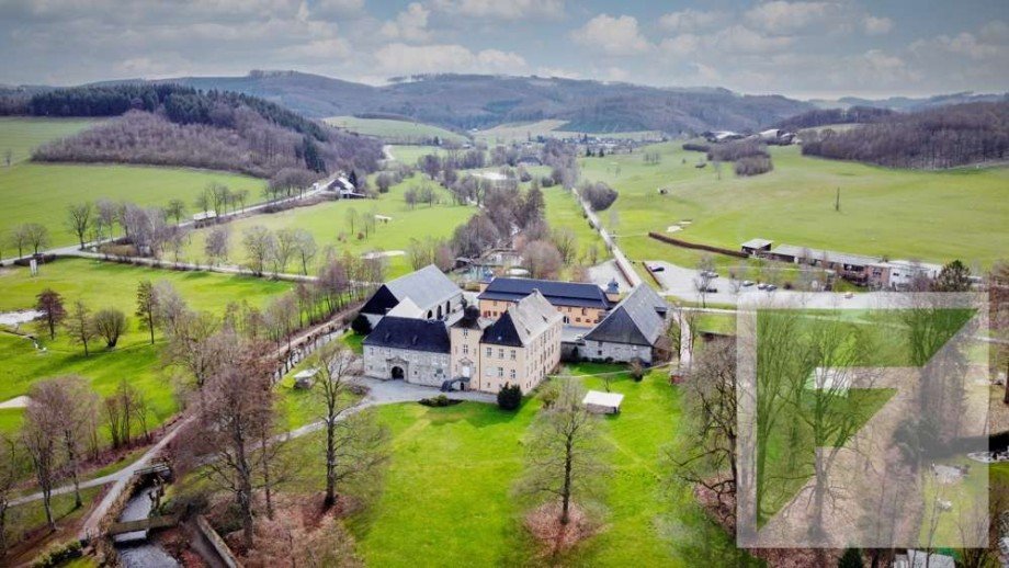 Au�enaufnahme Doppelhaush�lfte Sundern