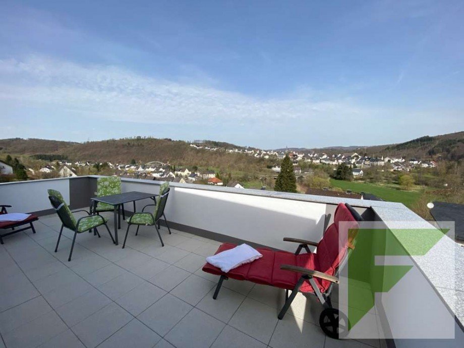 Balkon Mehrfamilienhaus Meschede