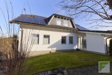 Au�enaufnahme Einfamilienhaus mit gro�z�gigem Raumkonzept und Garten in Bestwig-Ostwig